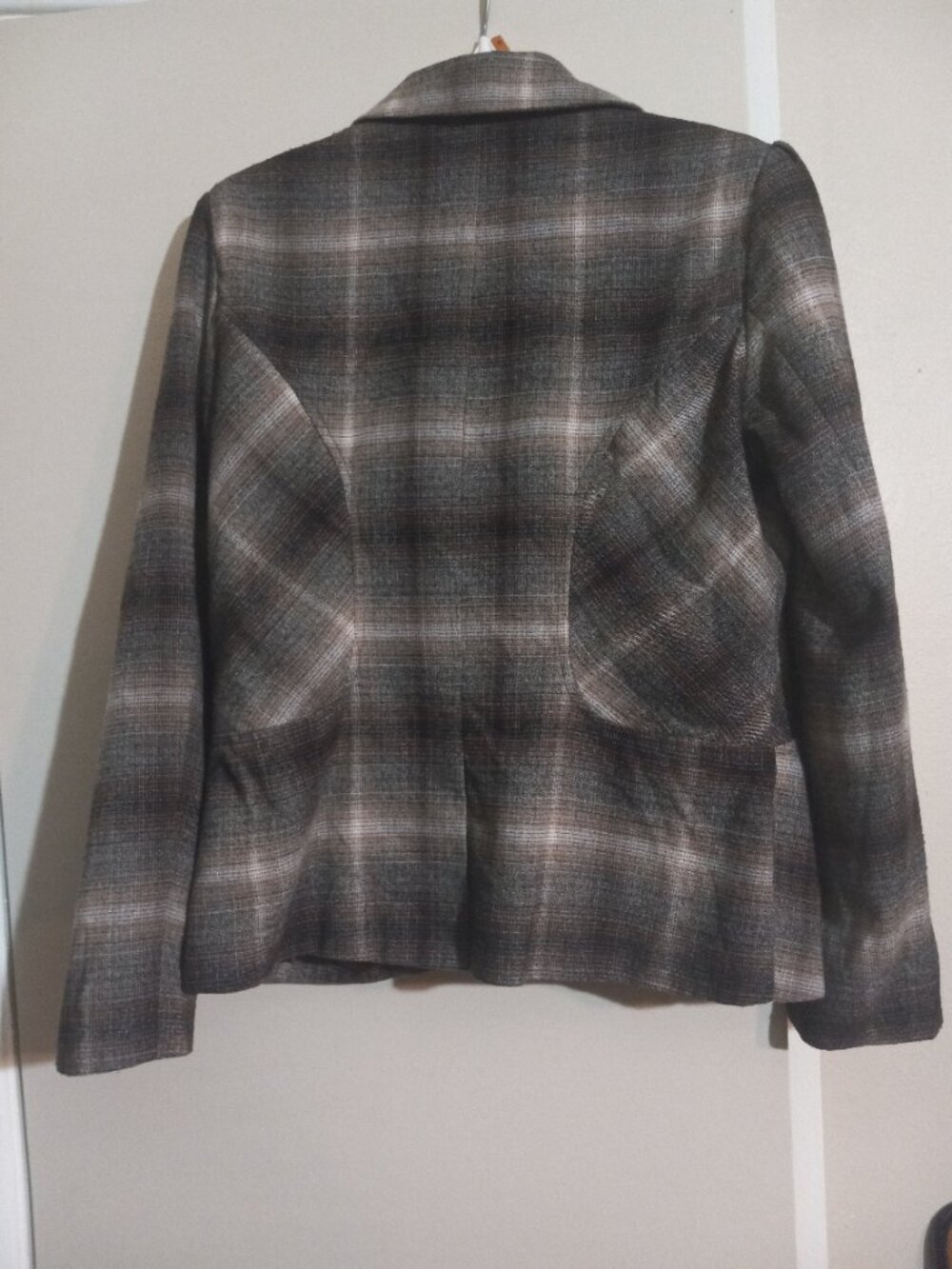 Jacket - Picture 2 of 2